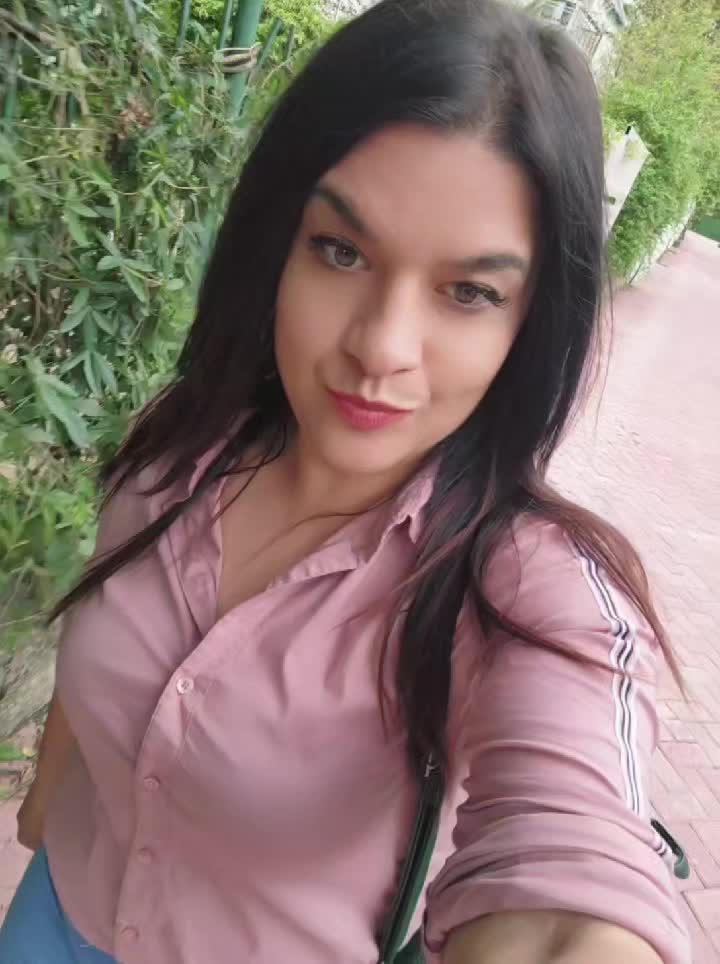 @Nela