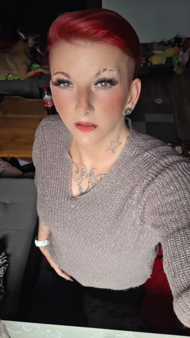 @Trucker Schildmaid Carina
