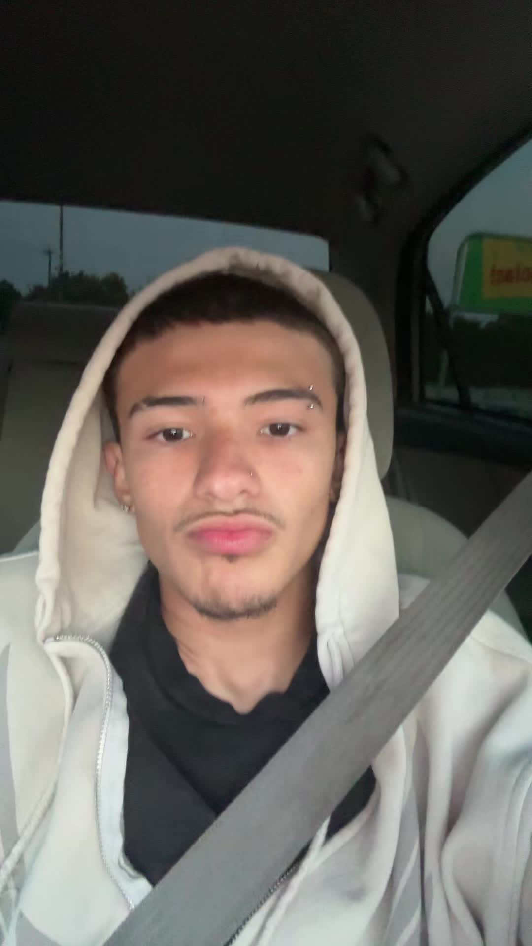 @el.elli0t_