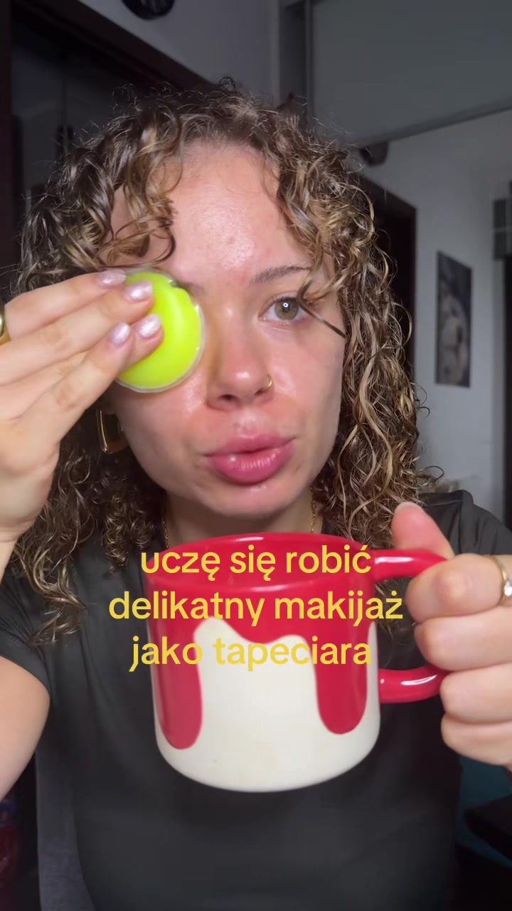 @CURLYBROWNIE• hair, GRWM •