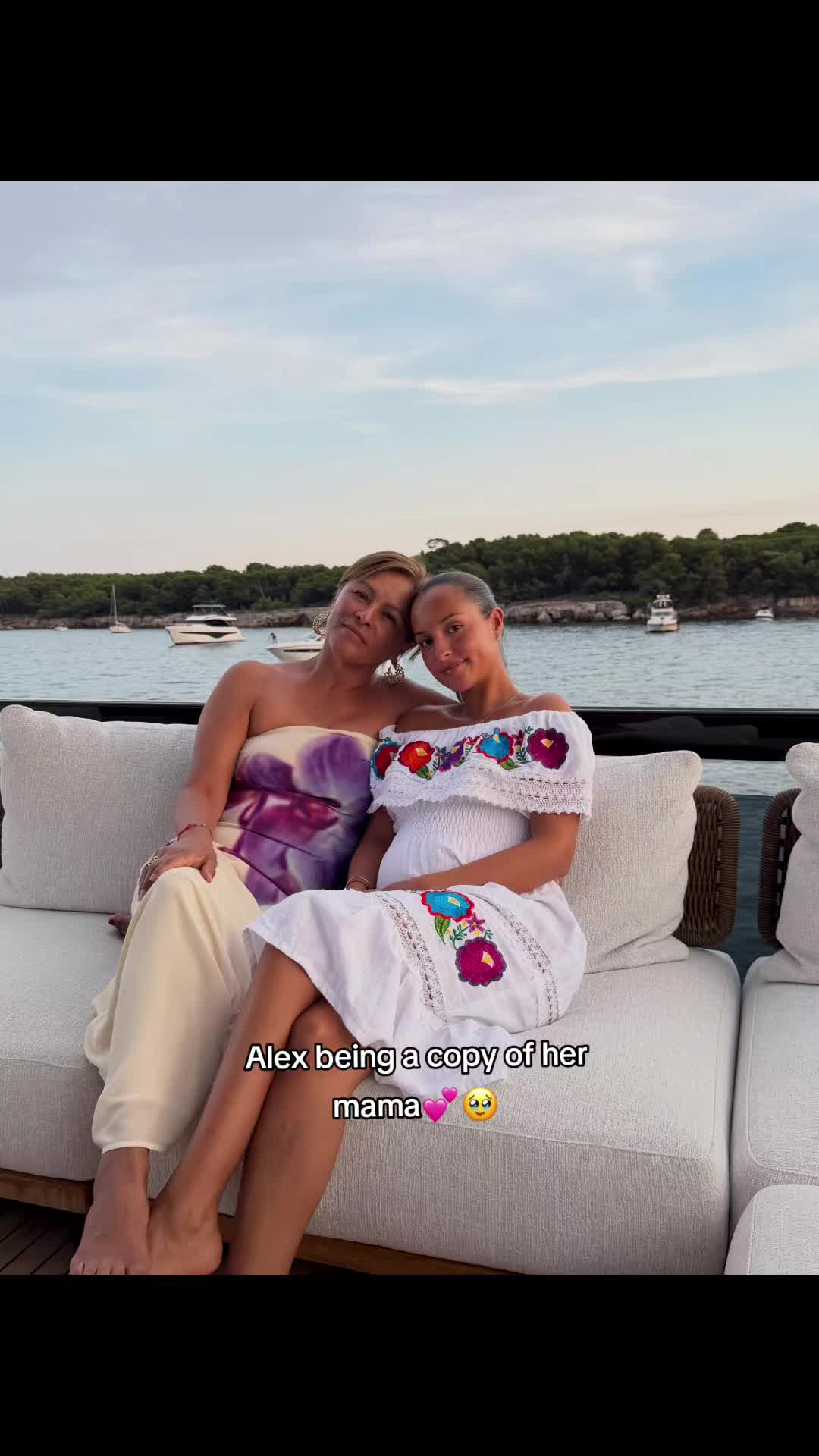 @Alexa | fanpage🦋