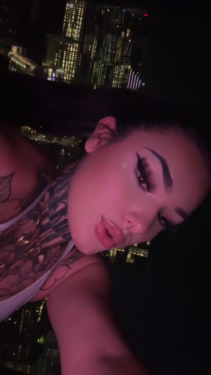@Baddie_ink