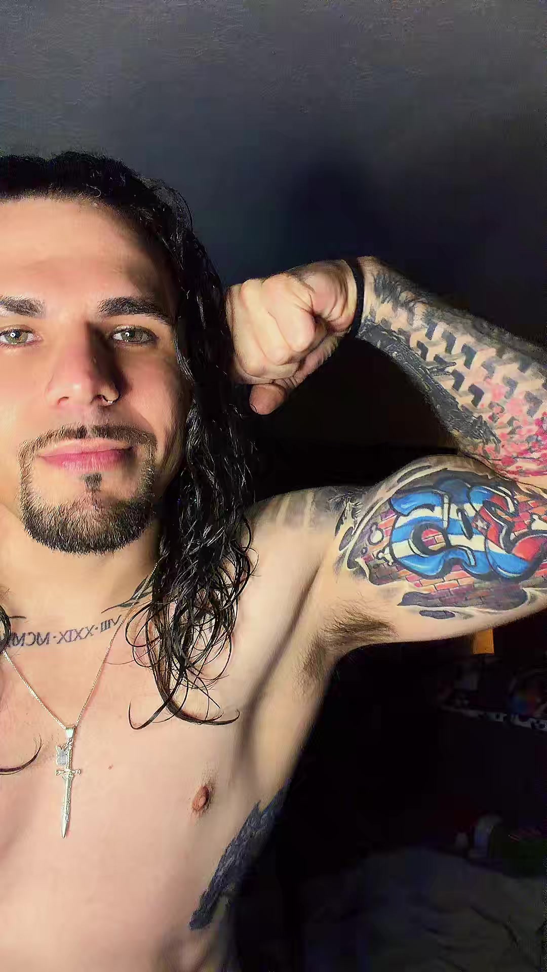 @Adrian🖤⚔️💜
