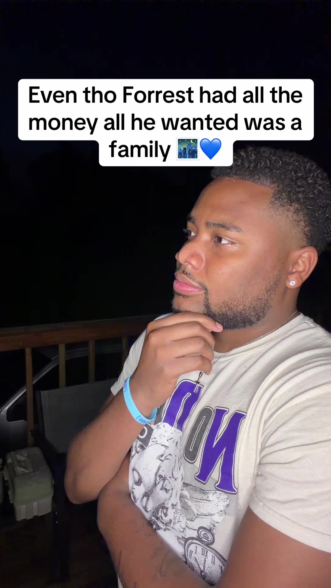 @travaughnsmith