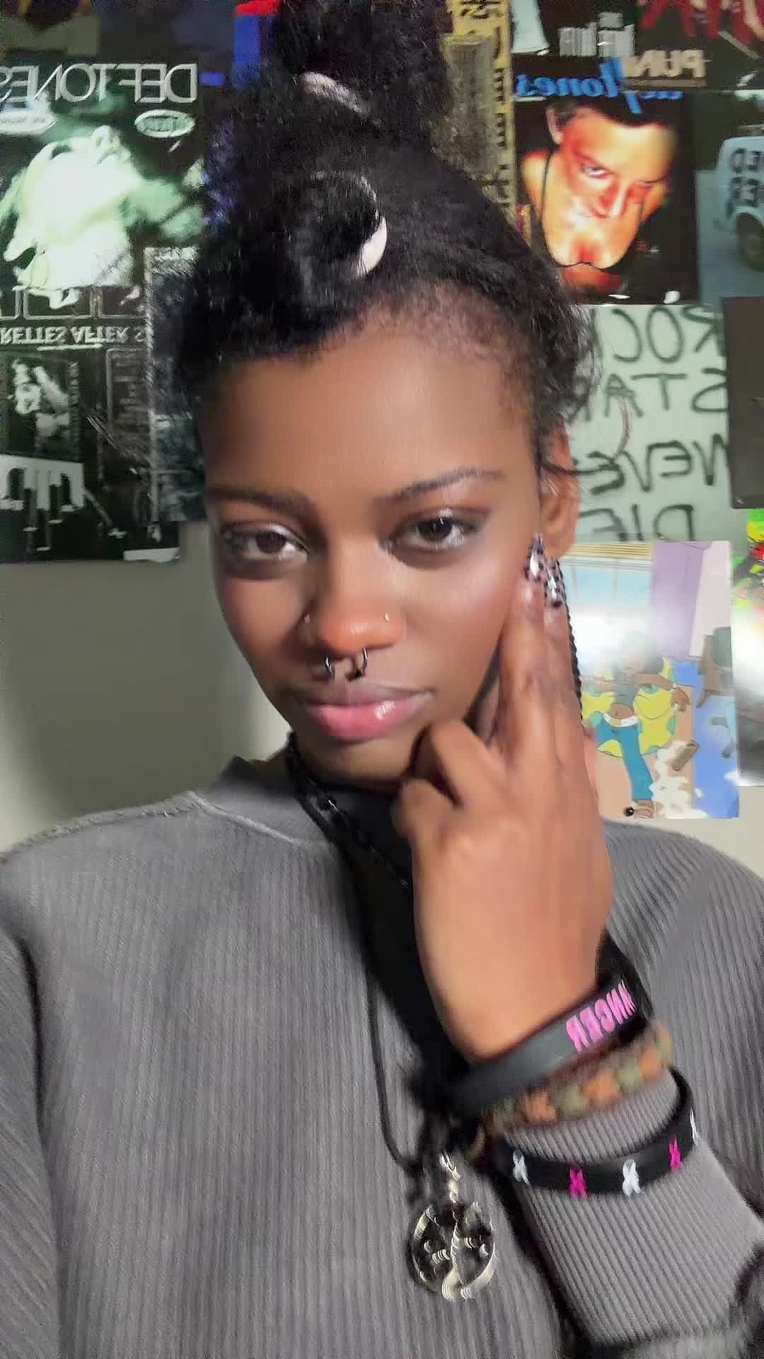 @tiyetta