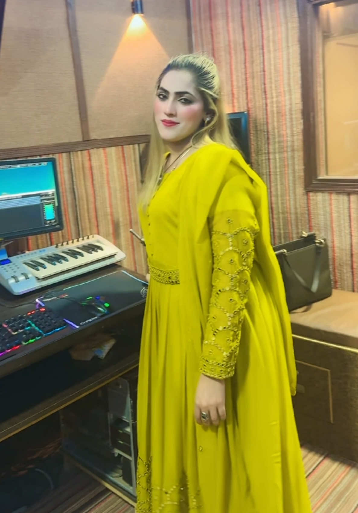 @bushramarviofficial