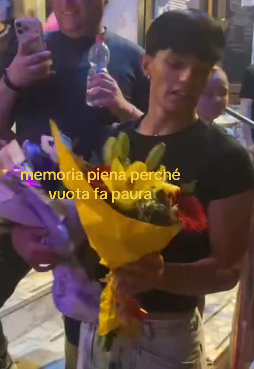 @🍷n