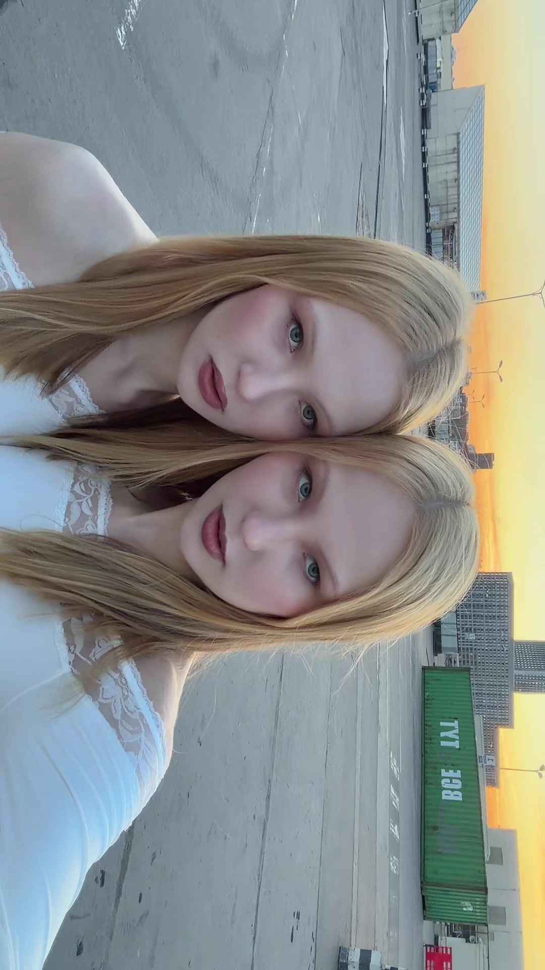 @Evelina & Lola
