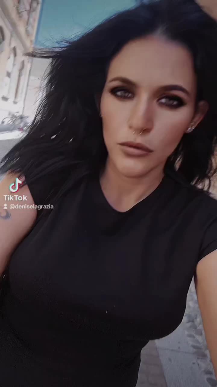 @Denise La Grazia