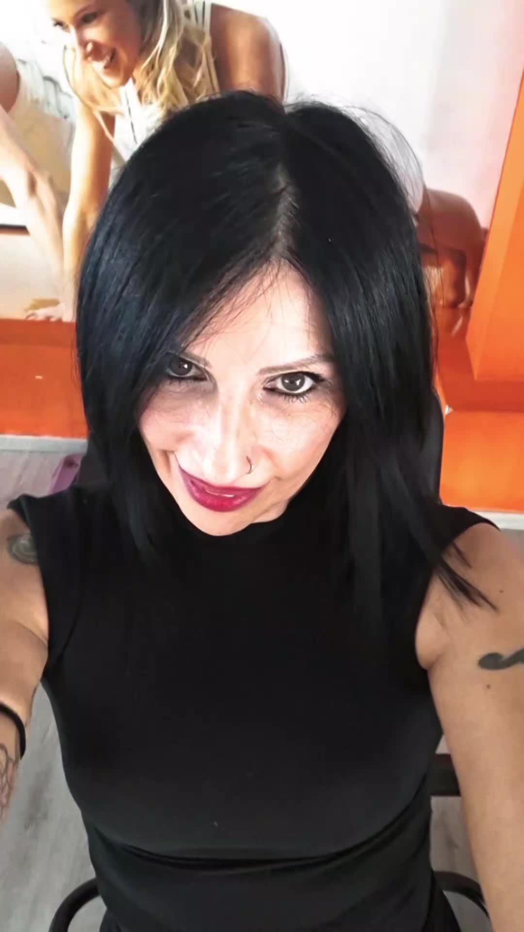 @Luciana