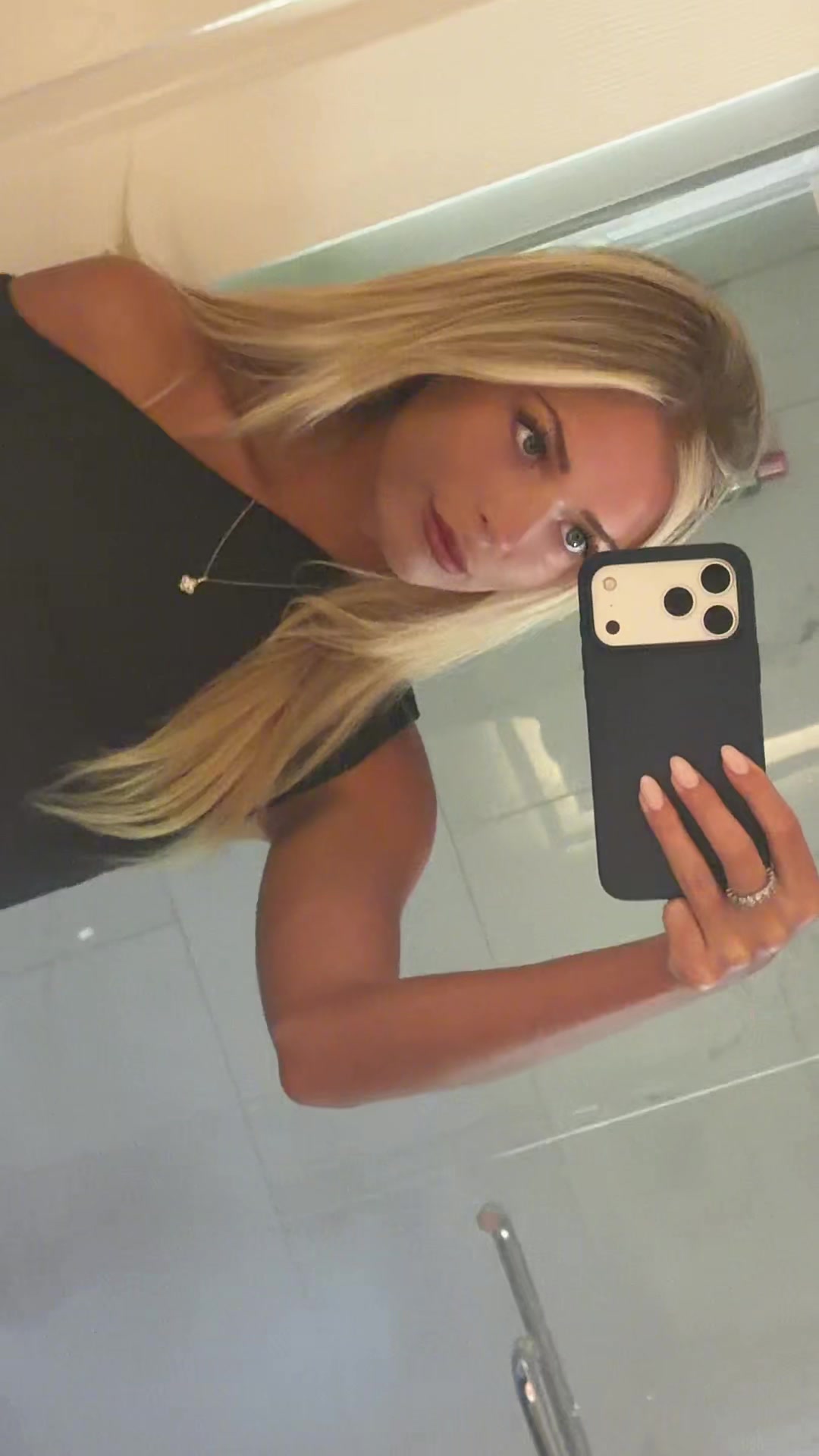 @blondeangelbarbie
