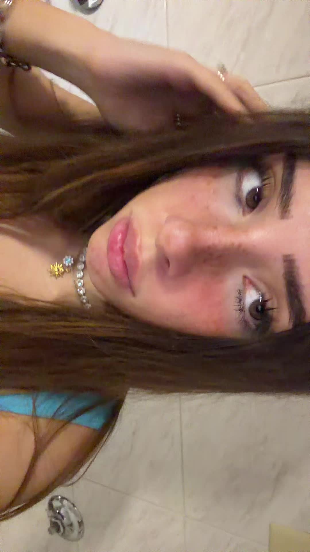 @Lu