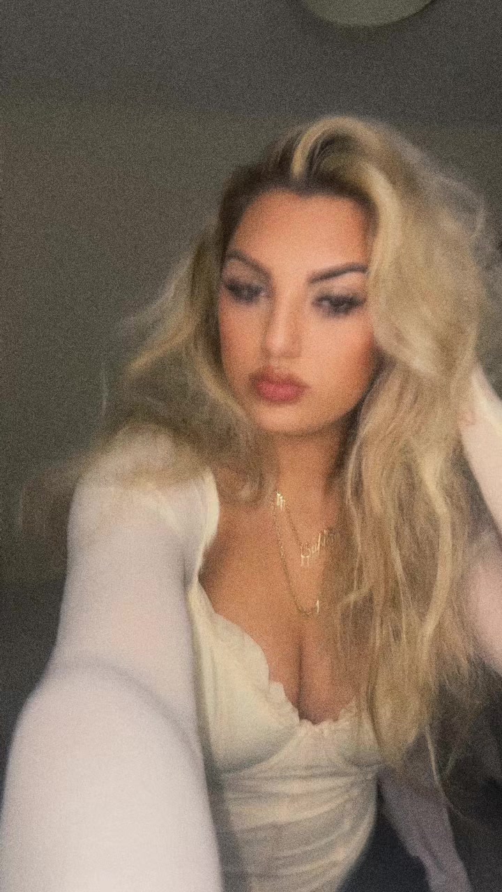 @$abina🖤