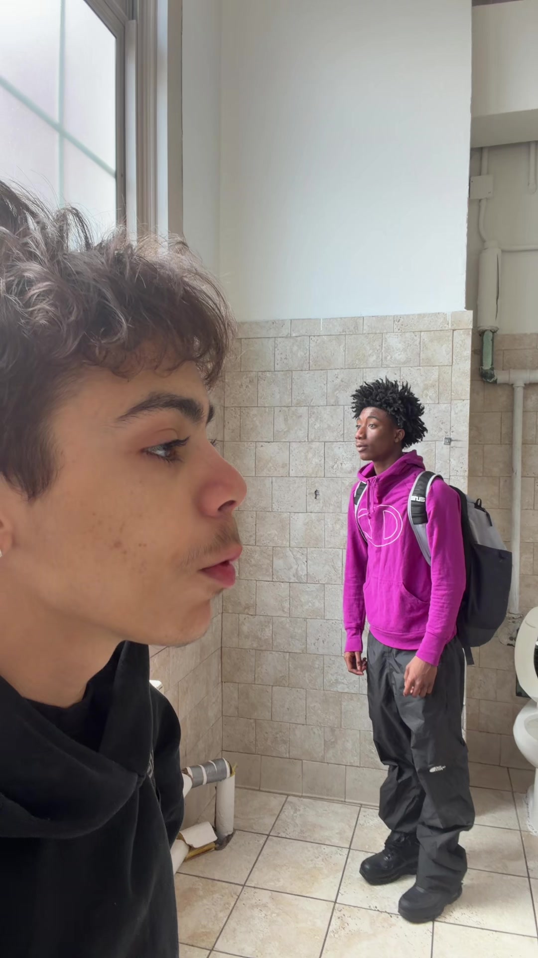 @iseezayy
