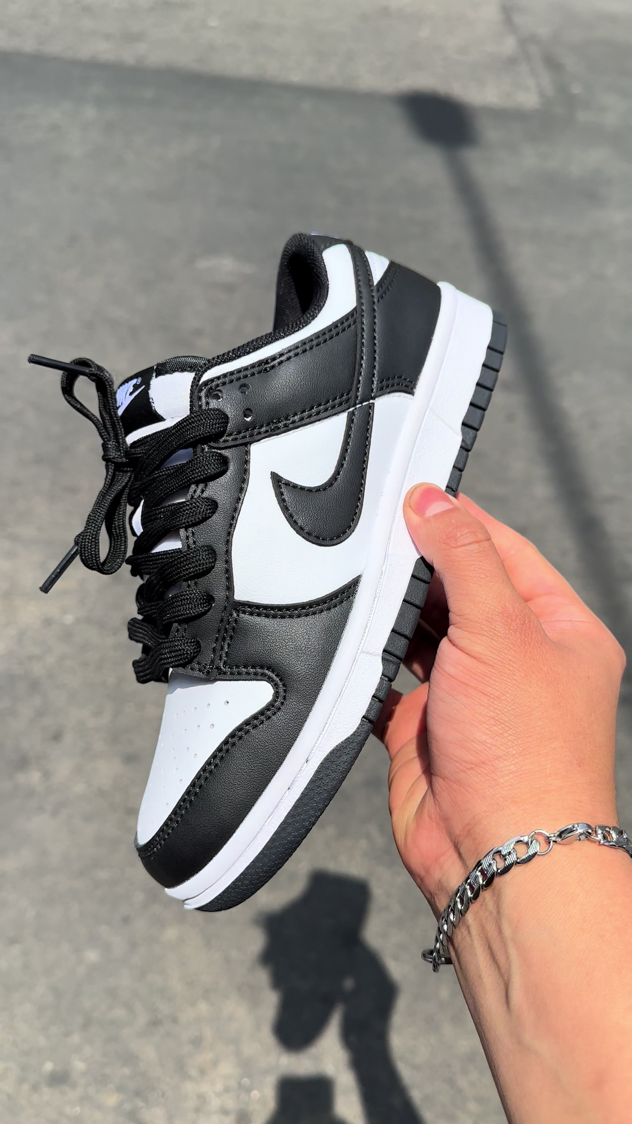 @TONYSNEAKERS