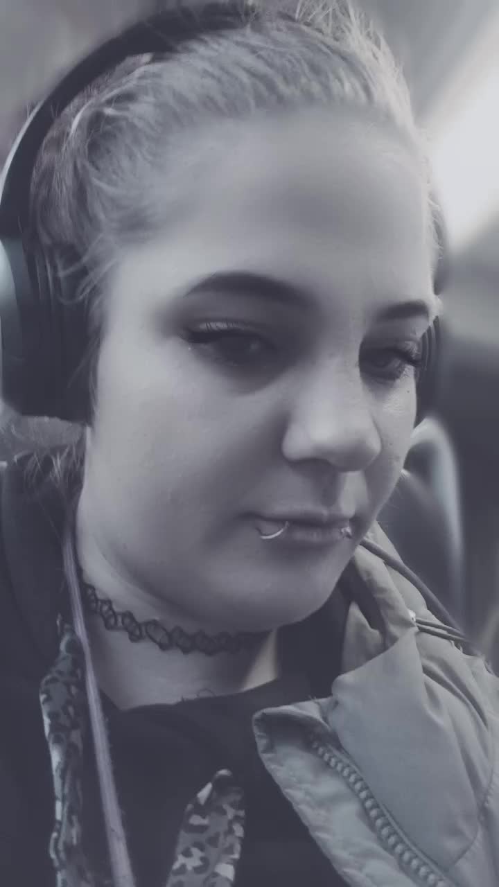 @coraholtorf