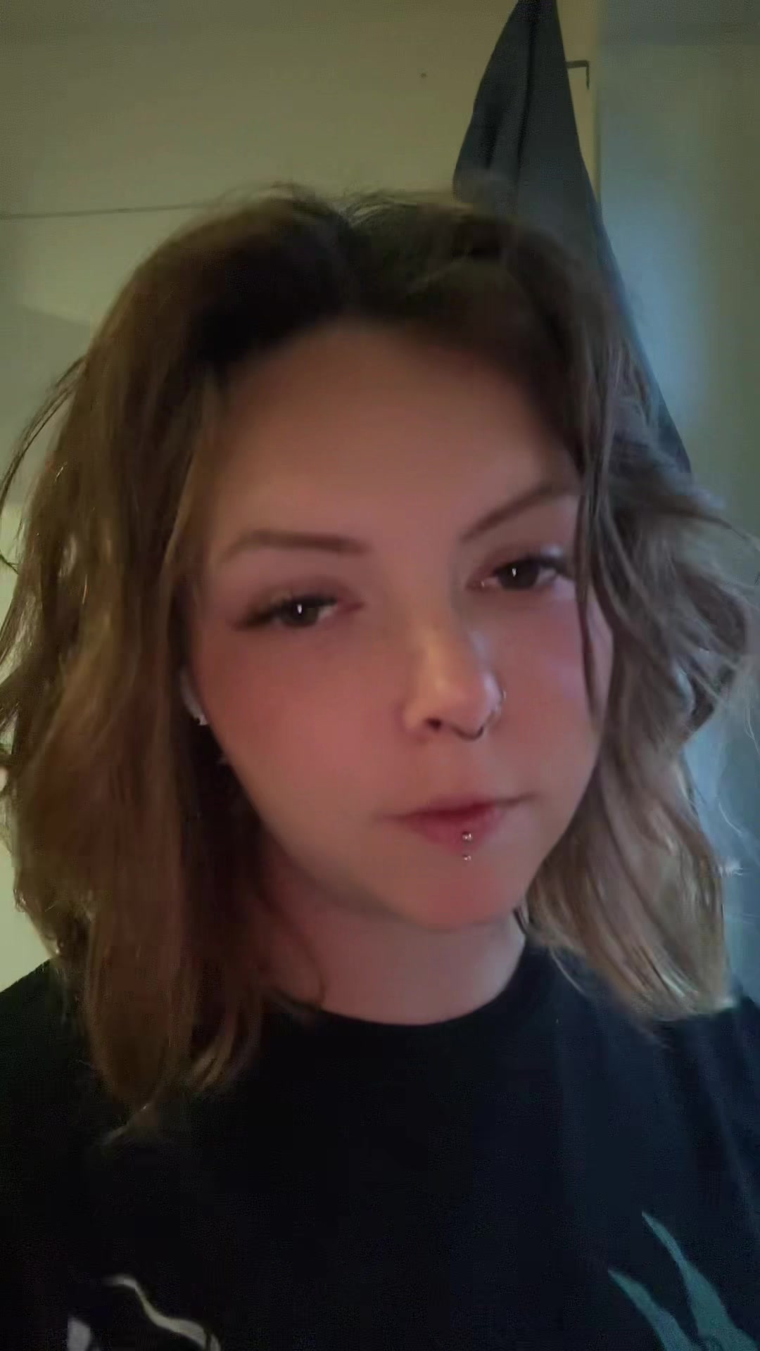 @Leksi