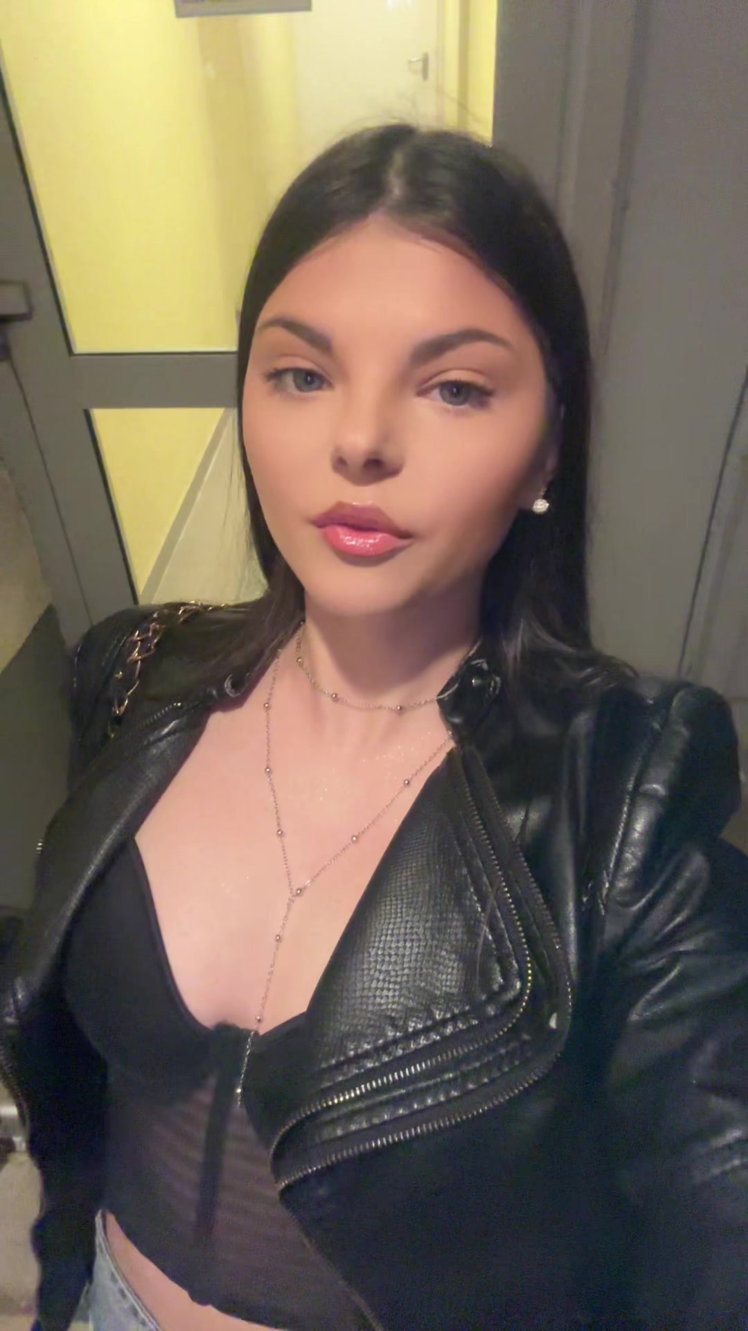@Elvira-p