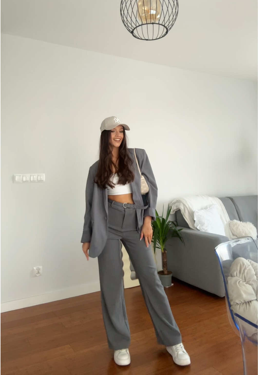 @𝑬𝒎𝒊𝒍𝒌𝒂 💫