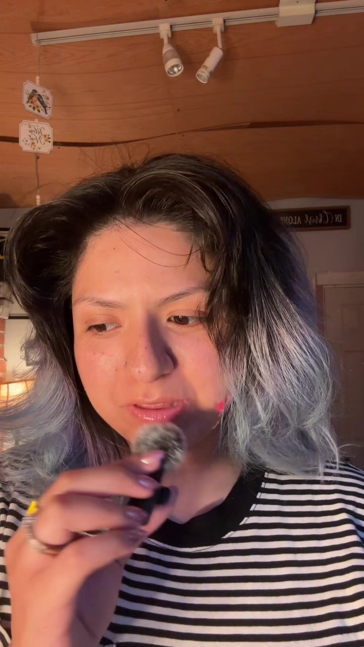 @that1girlcrystal 🪩✨🦢🖤☕️