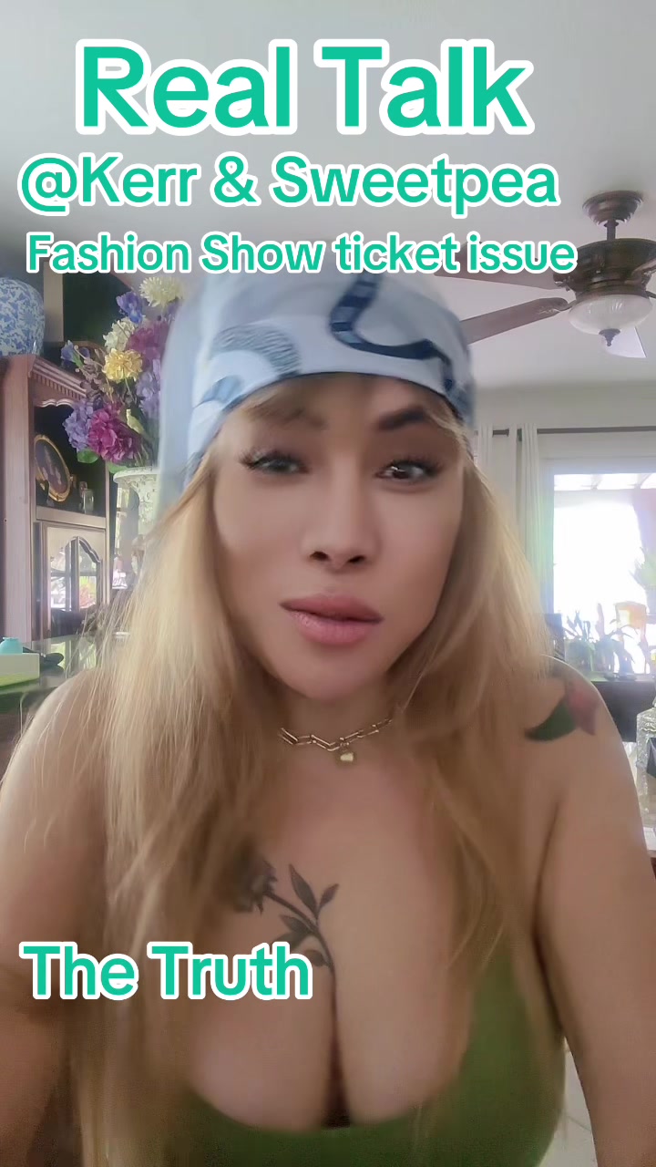 @Plumeria_bloom
