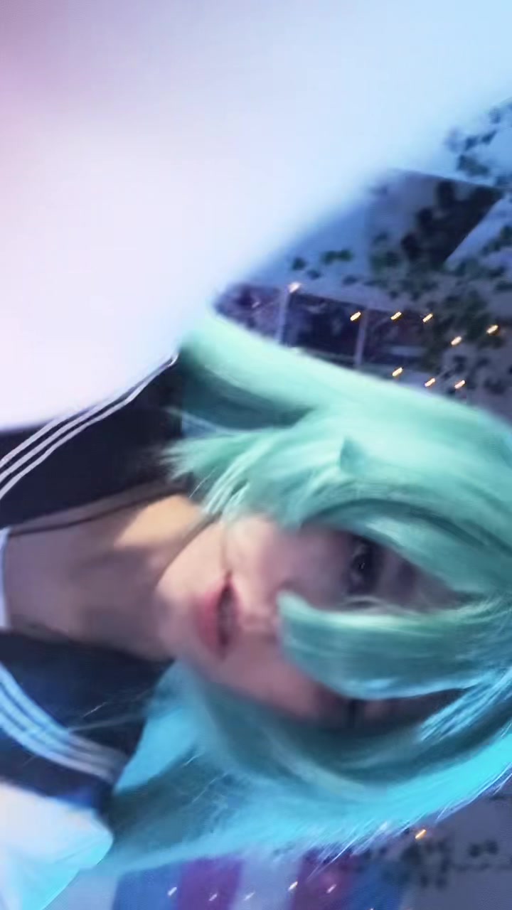 @Hatsunemikughg