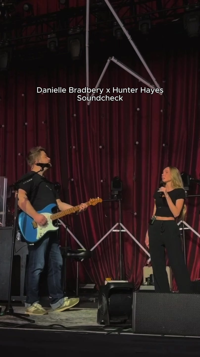@Danielle Bradbery Fan