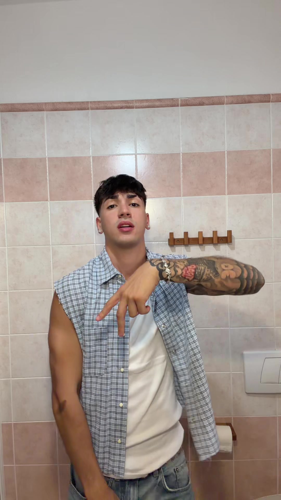 @teozano_