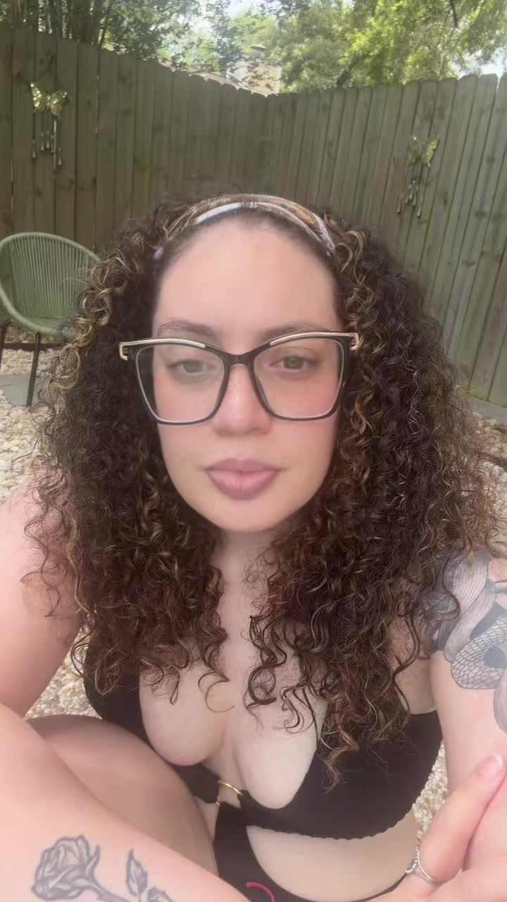 @whiskeygirlreads_