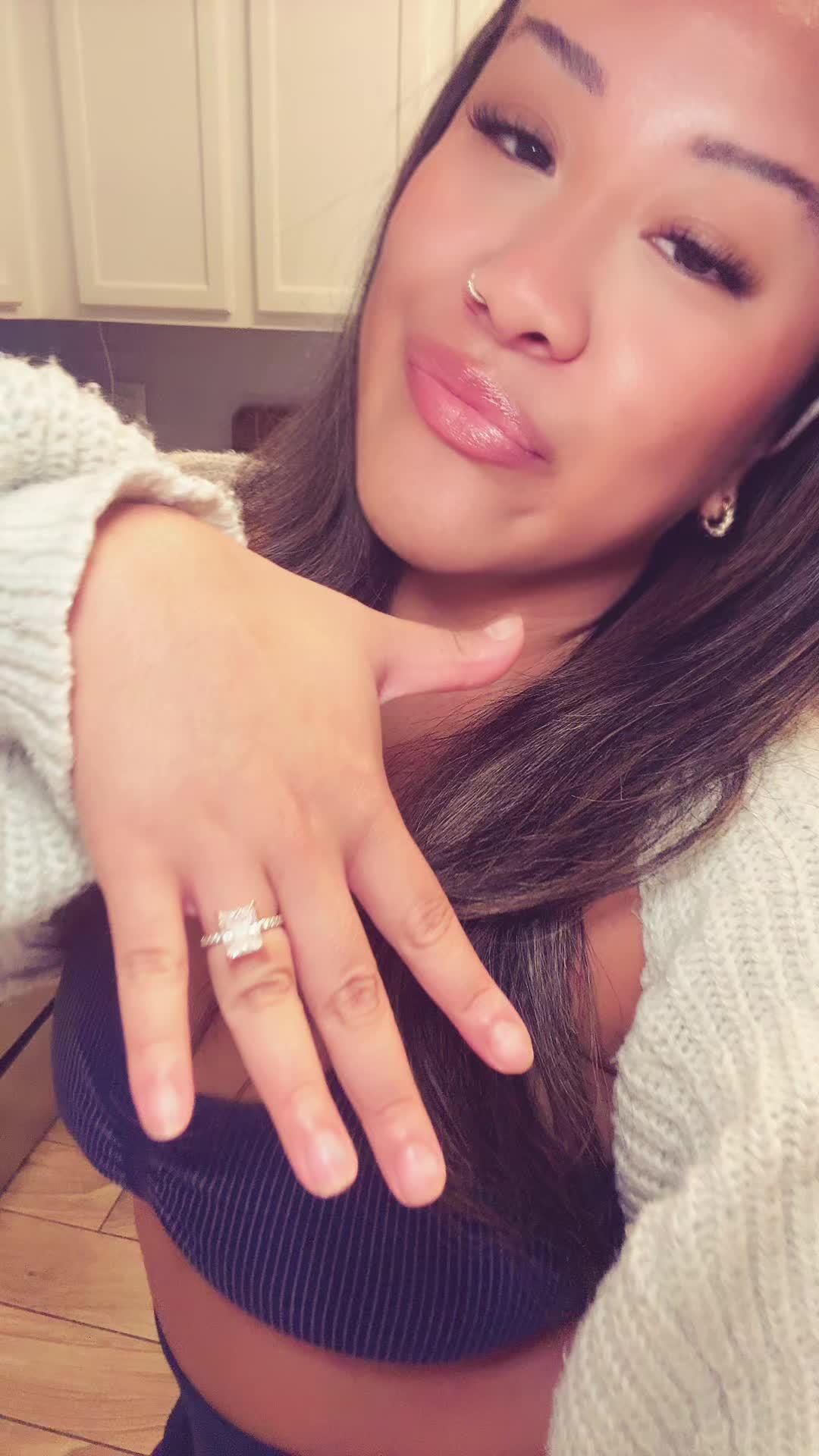 @yzabella