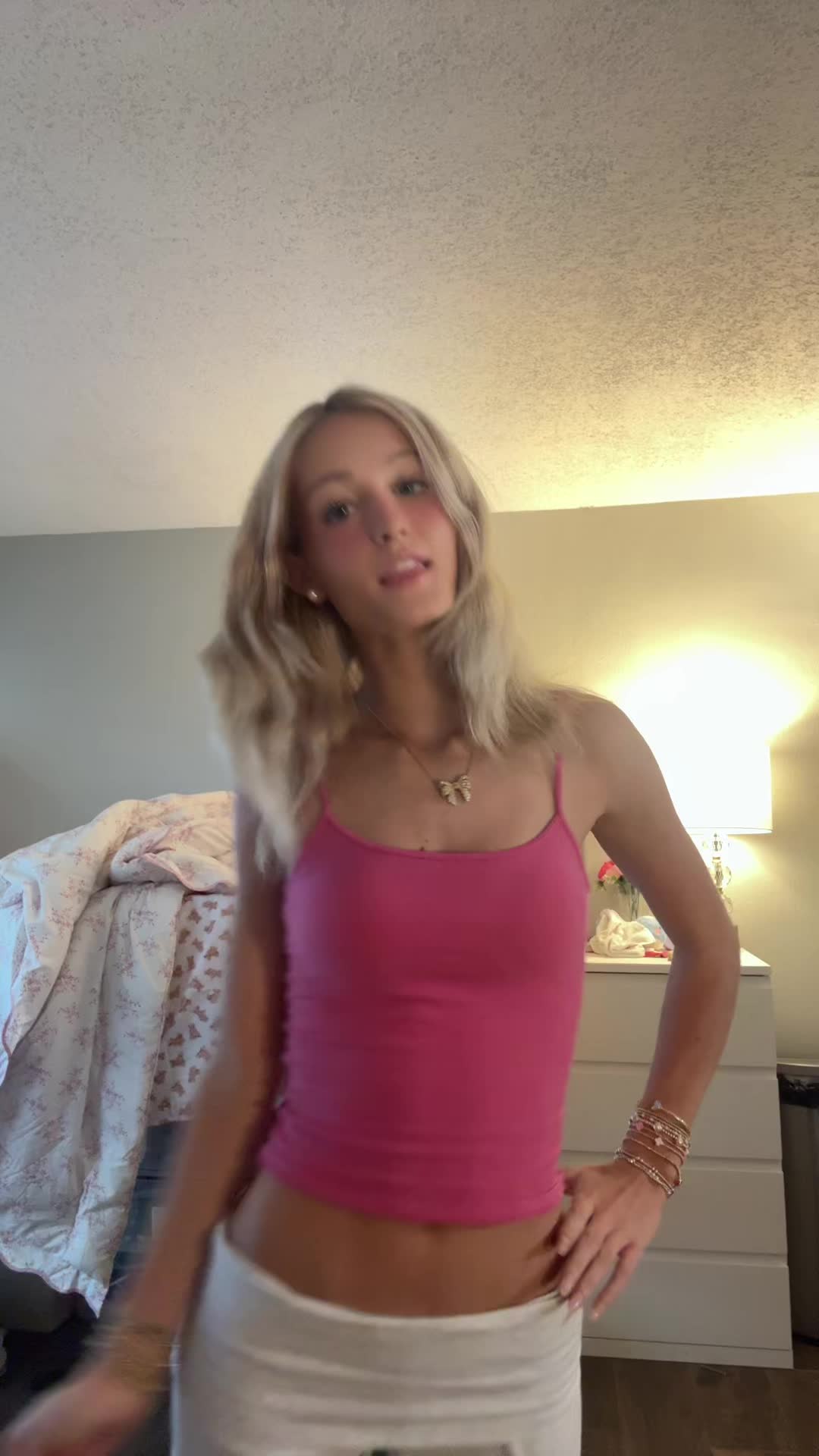@anya
