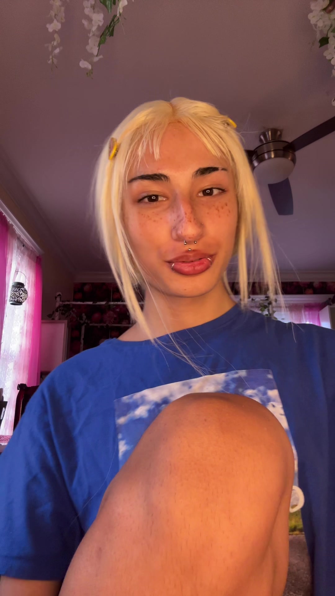 @≽ܫ≼