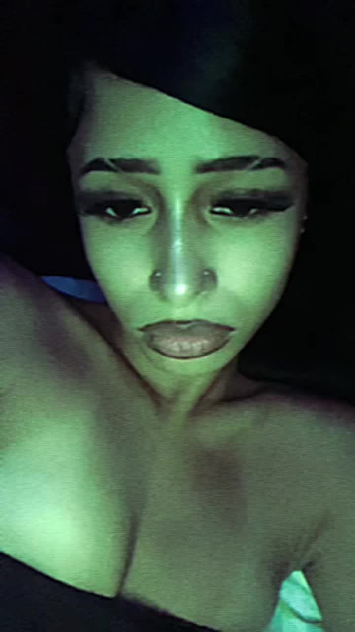 @baddie