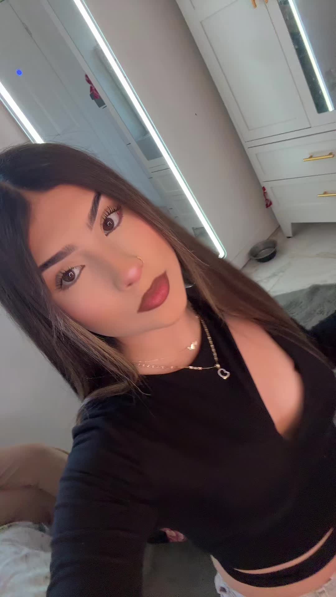 @️