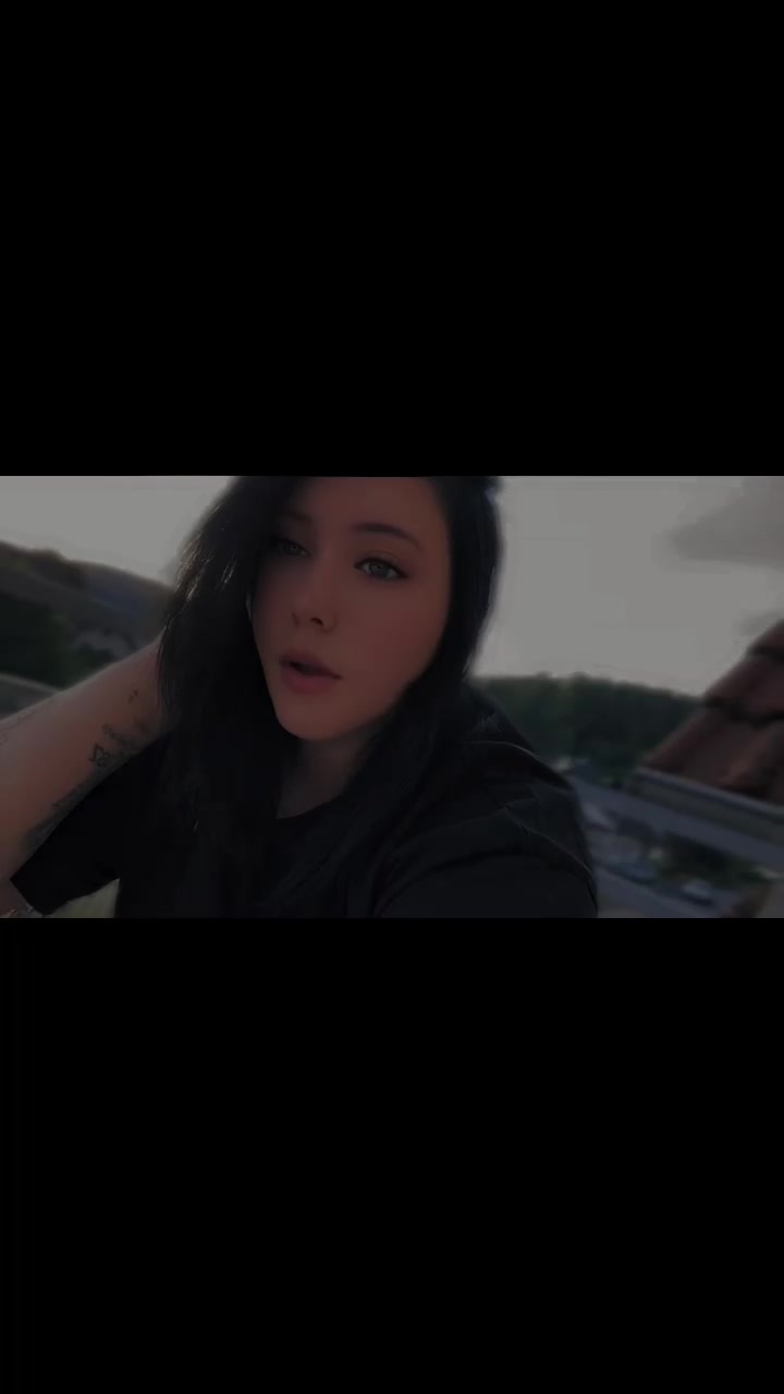 @mxllyXVIII