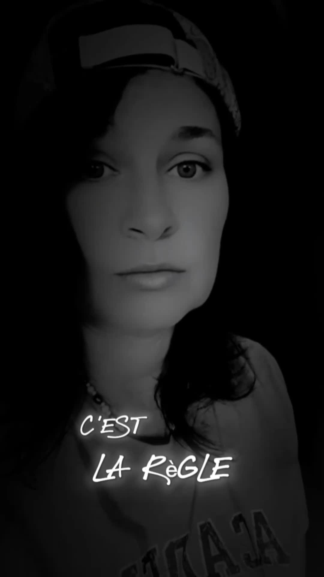 @La Vie Est Belle ❤💙