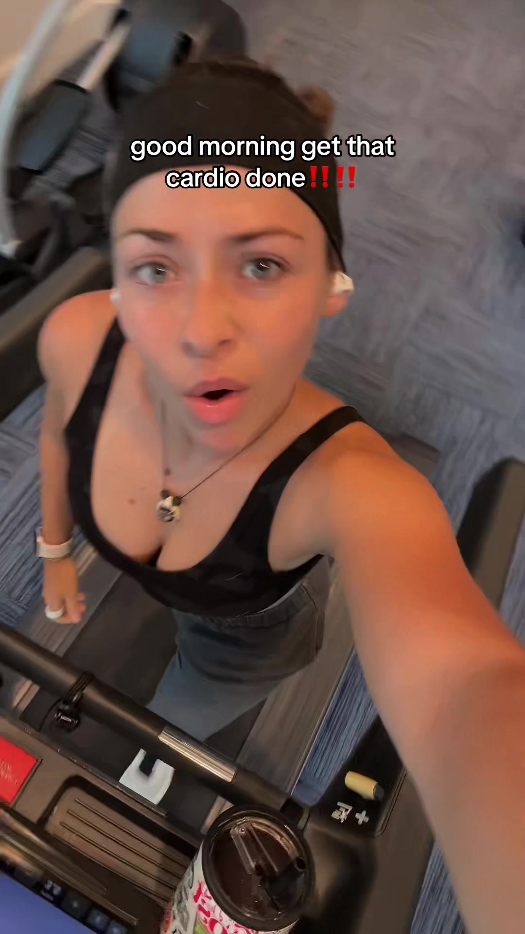 @robyn