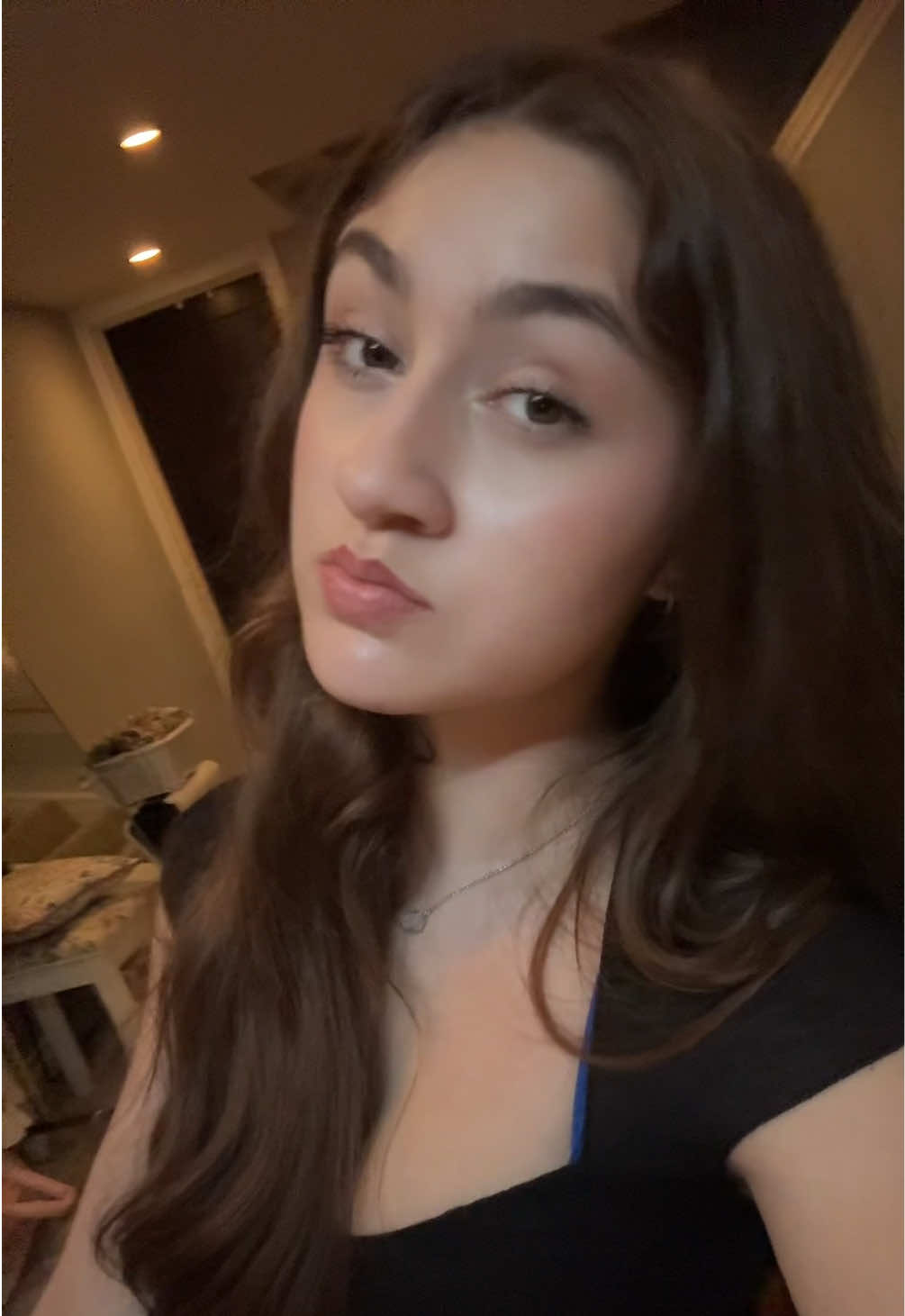 @Isabel ⋆˙⟡
