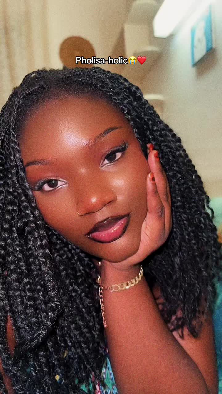 @𝒩ℴ𝓃𝓃𝓎 💋