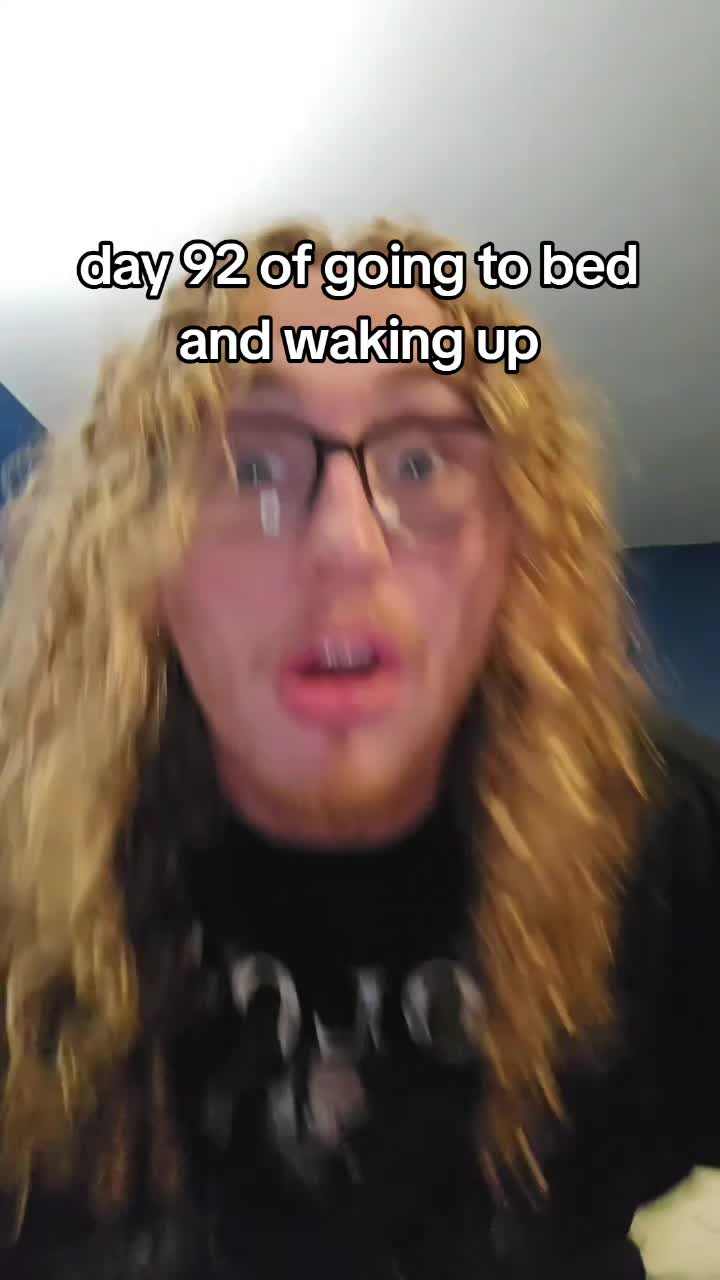 @GoldieGl0cks