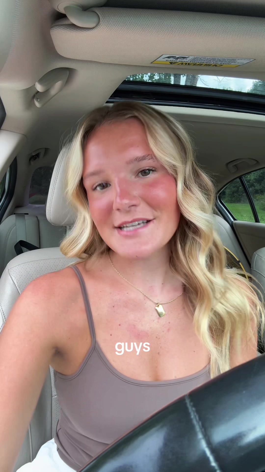 @HILLARY WHITE
