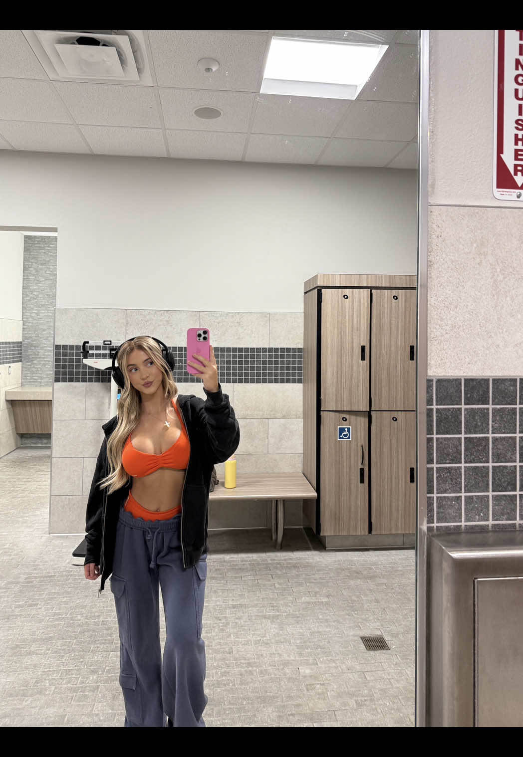 @𝓈𝒶𝓂𝒾𝑒