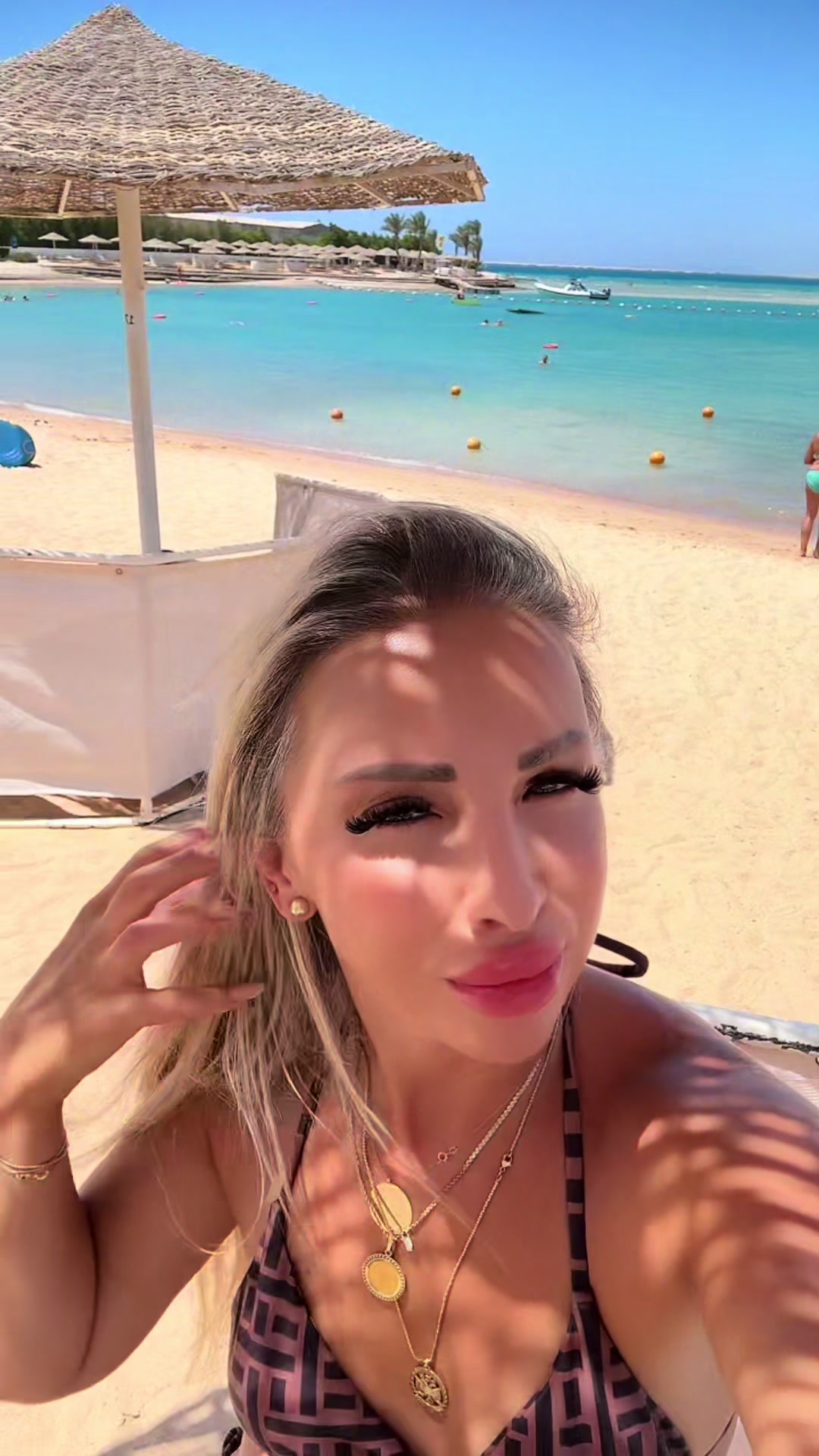 @SimplyChic