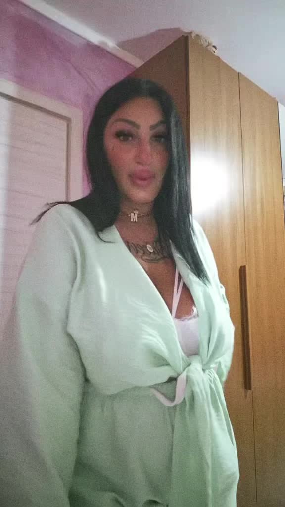 @Maruzzella Queen 👸🖤🥀