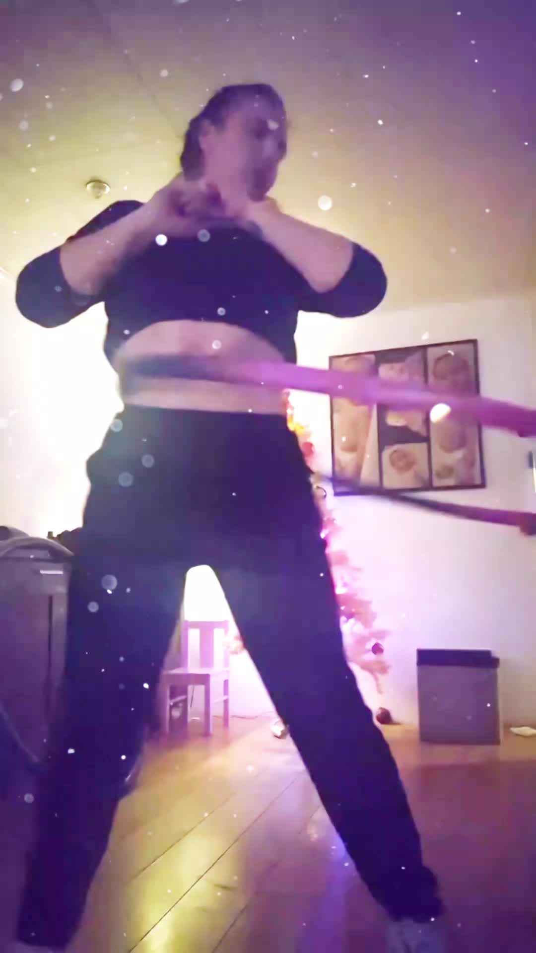 @StephanieHulahoop💃