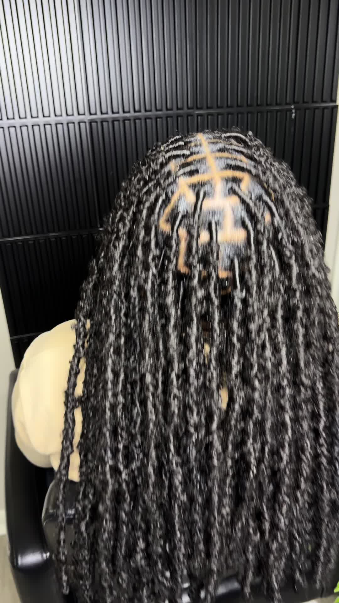@Vanouhair-Beauty