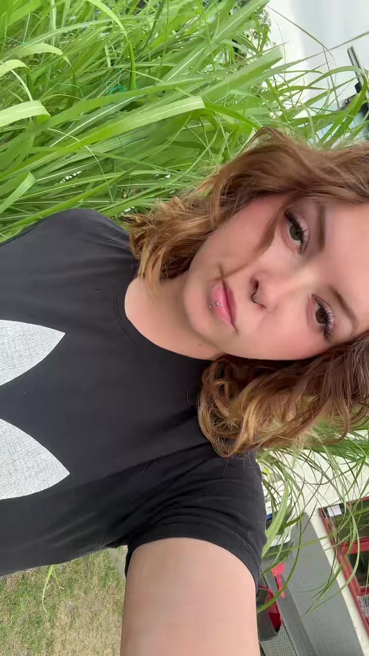 @Leksi