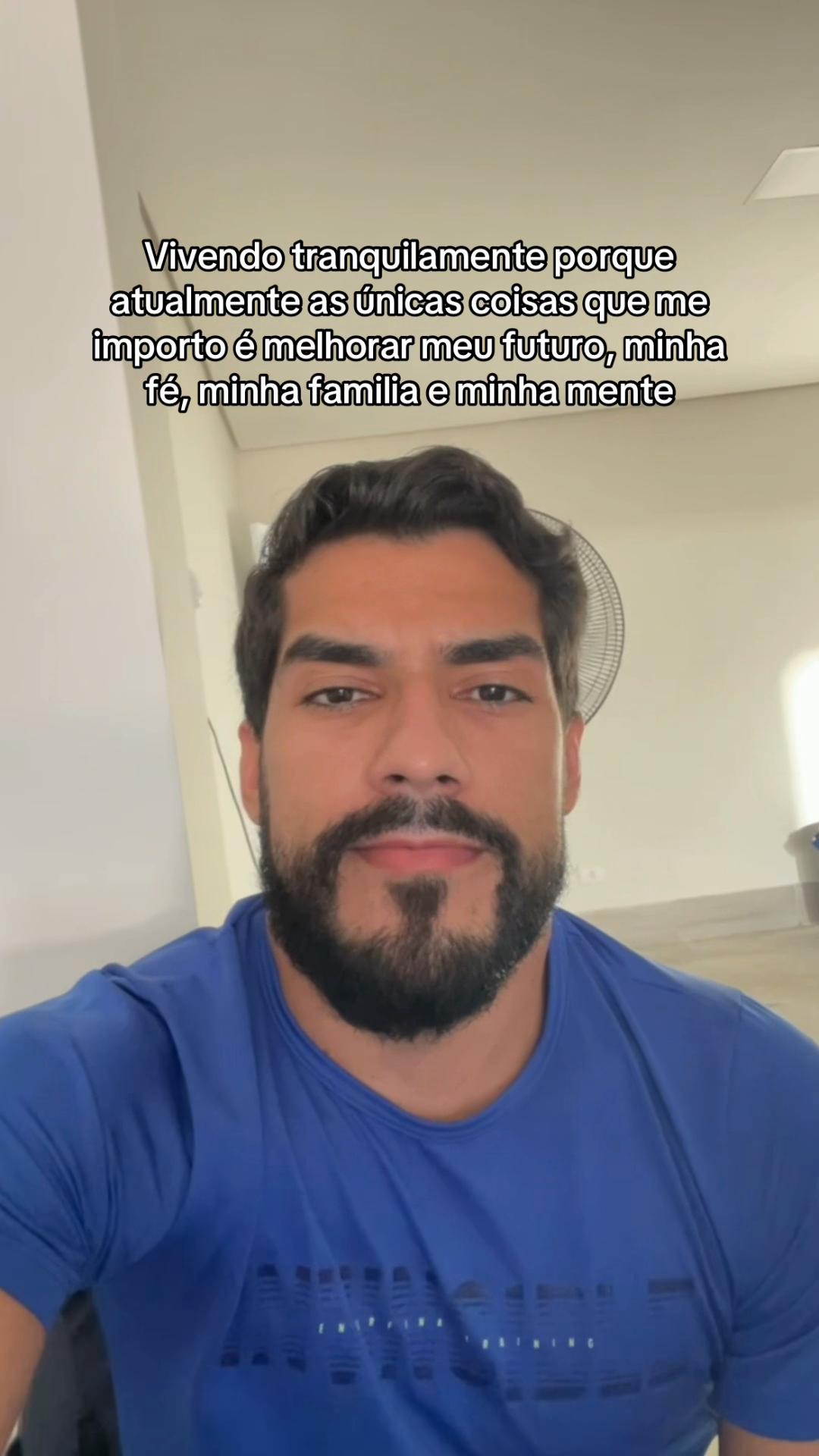 @Vitorino