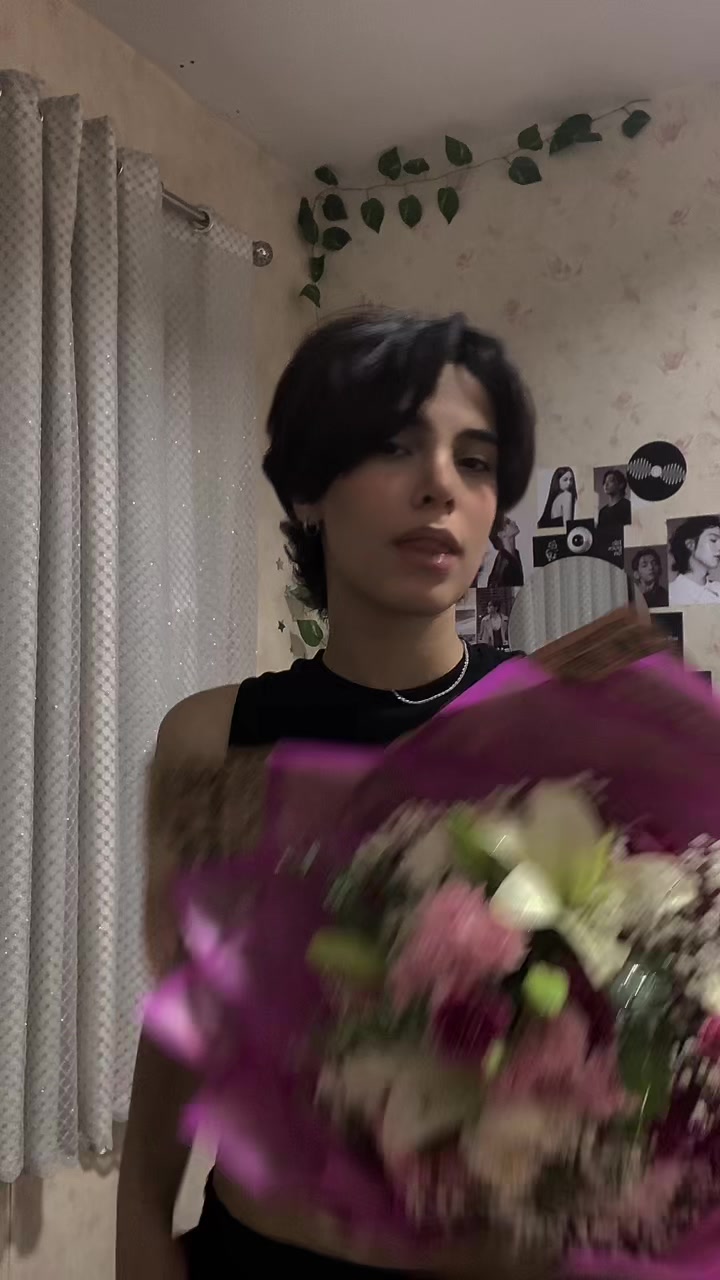 @𝘼𝙗𝙖𝙣𝙑𝙚𝙣𝙤𝙢