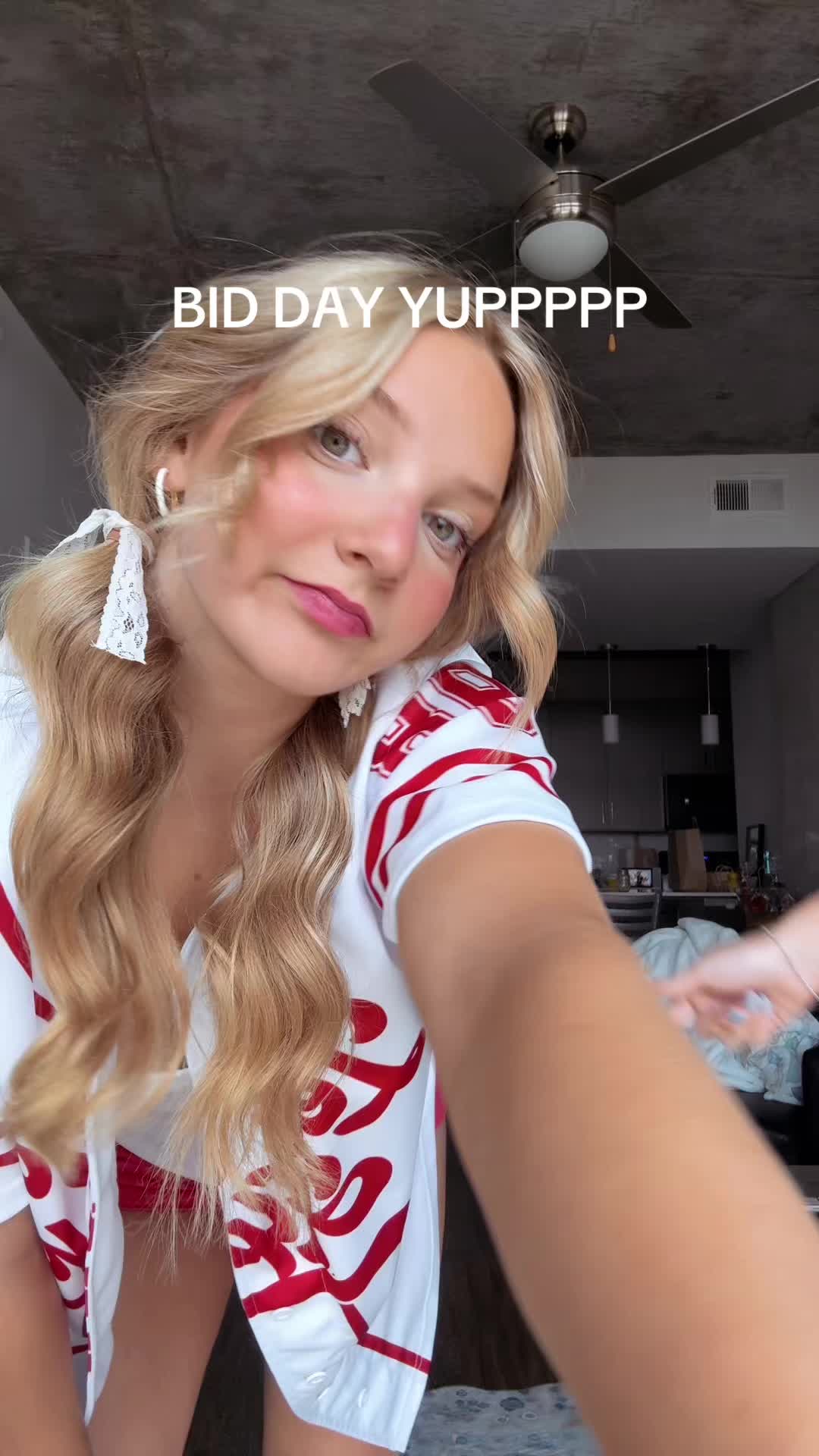 @taracapppppp